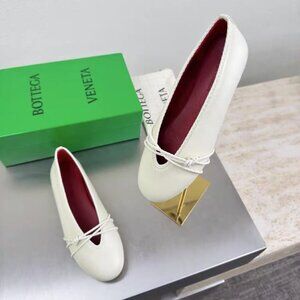 Bottega Veneta Knot-Detail Leather Ballet Flats